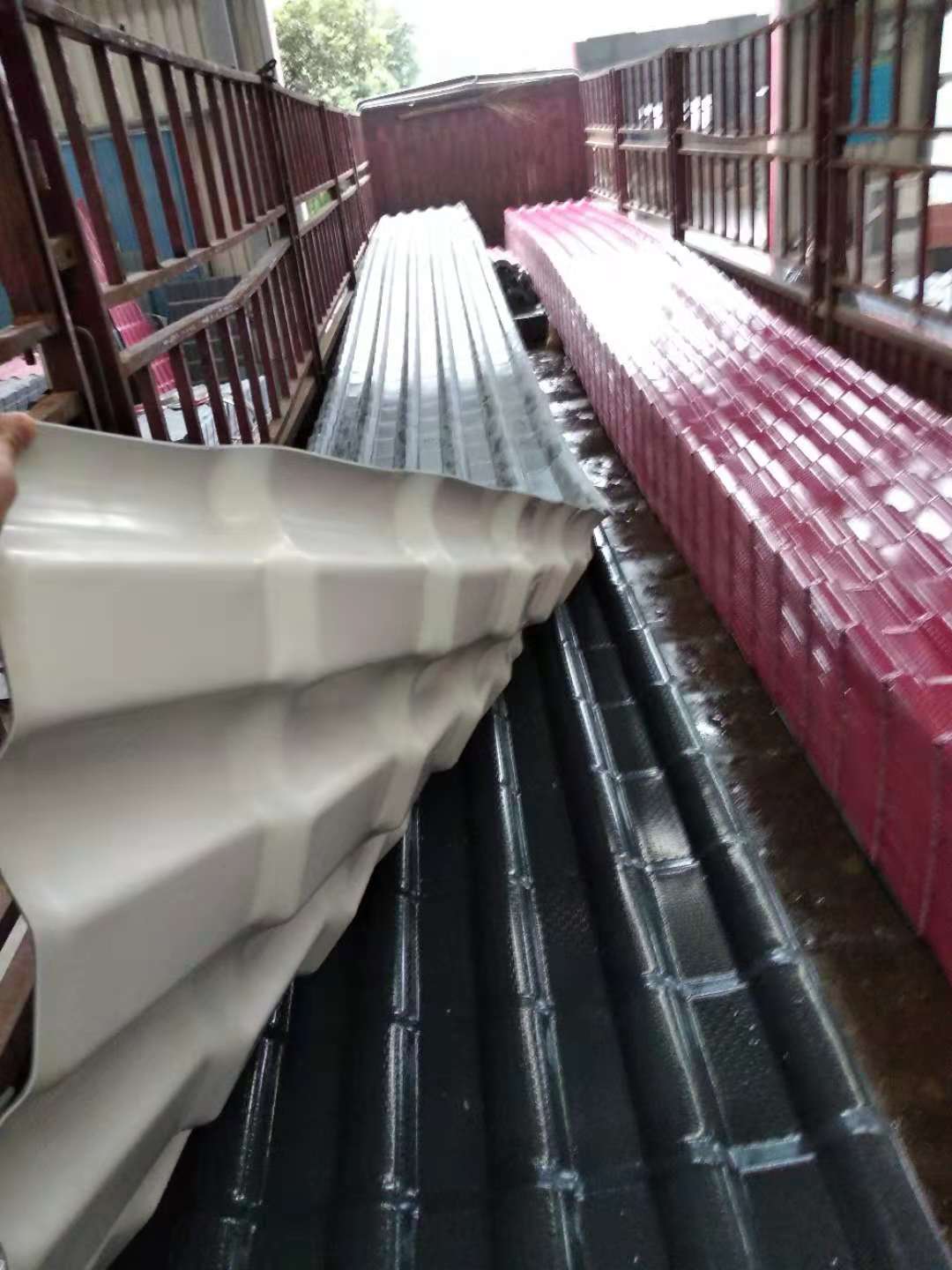 新合成树脂瓦 新农村 新美景